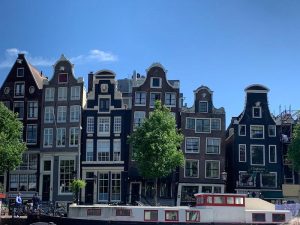 architecture penchée